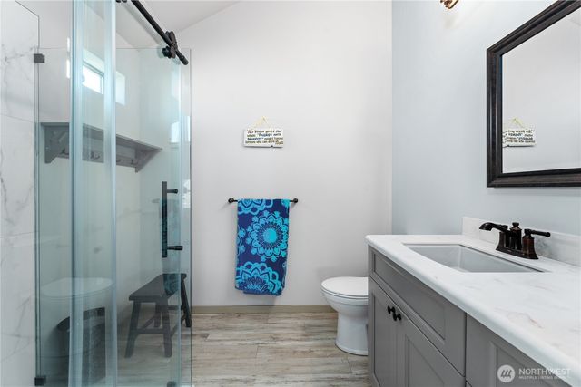 449 Lakayuse Road, Manson, WA 98831