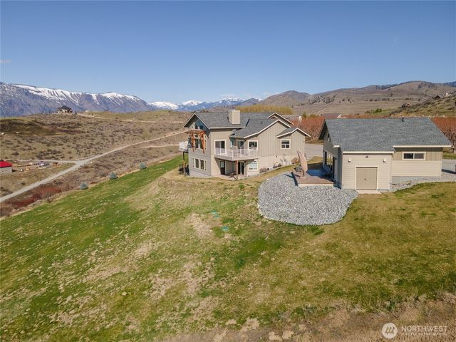 449 Lakayuse Road, Manson, WA 98831