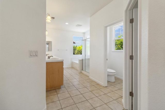 1015 Lucio St, Manteca, CA 95336