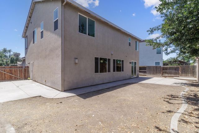 1015 Lucio St, Manteca, CA 95336