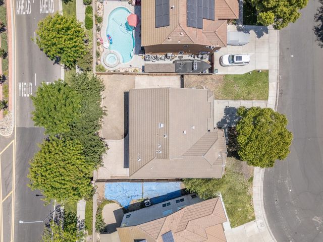 1015 Lucio St, Manteca, CA 95336
