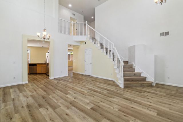 1015 Lucio St, Manteca, CA 95336