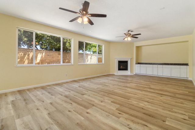 1015 Lucio St, Manteca, CA 95336