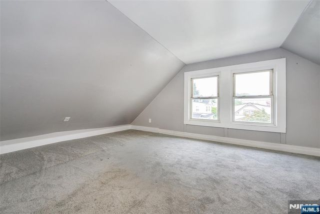 22 Comfort Place, Clifton, NJ 07011