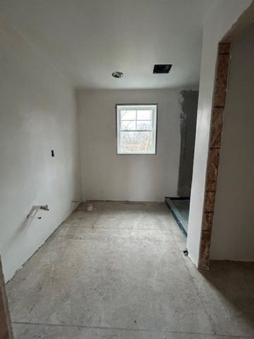 20 Doreen Court, Cranston, RI 02921