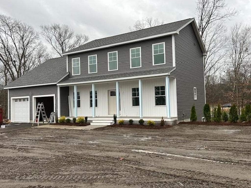 20 Doreen Court, Cranston, RI 02921