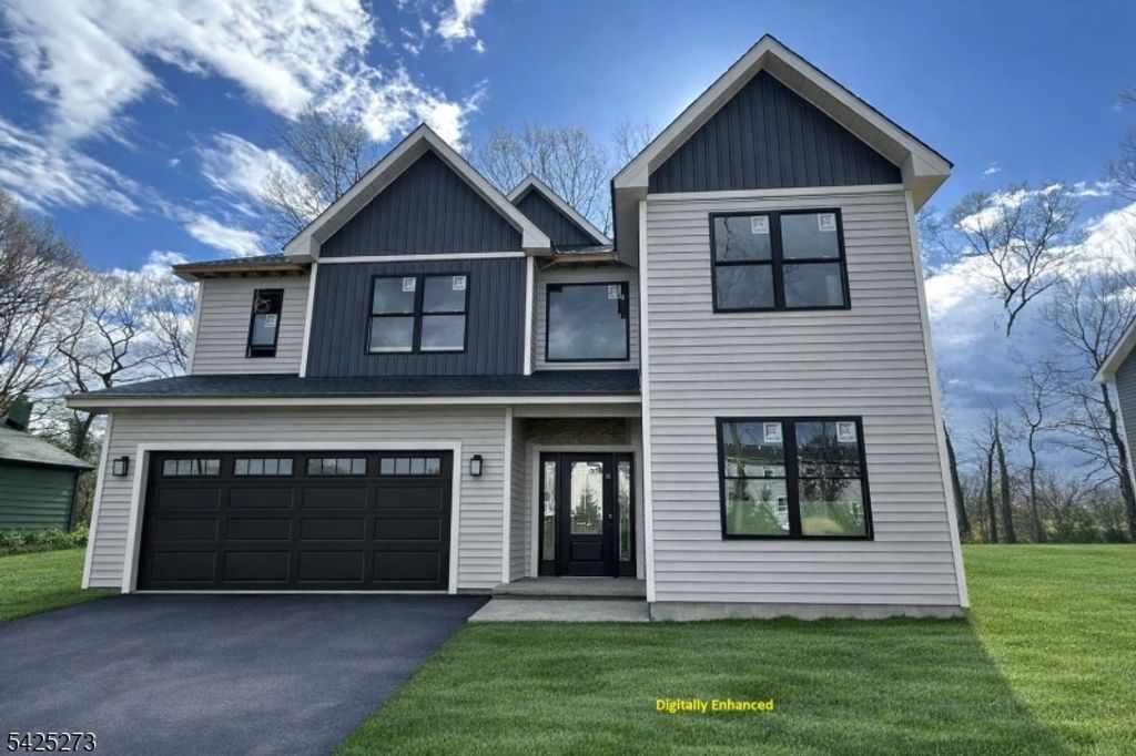 8 Chamberlain Ln, Mount Olive Twp., NJ 07828