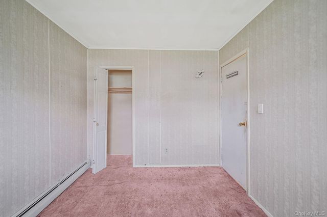 98 Rose Place, Selden, NY 11784