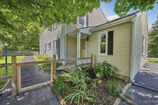 5N638 Jens Jensen Lane, St. Charles, IL 60175