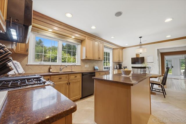 5N638 Jens Jensen Lane, St. Charles, IL 60175