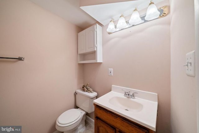 1103 BURWICK DR, Herndon, VA 20170