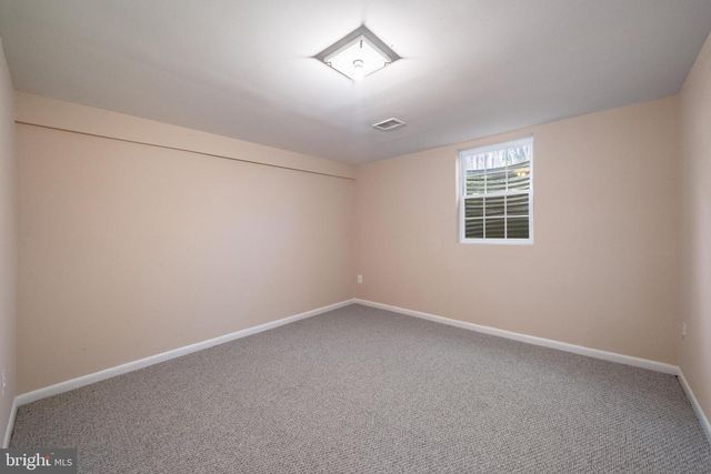 1103 BURWICK DR, Herndon, VA 20170
