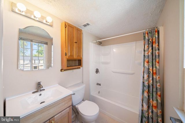 1103 BURWICK DR, Herndon, VA 20170