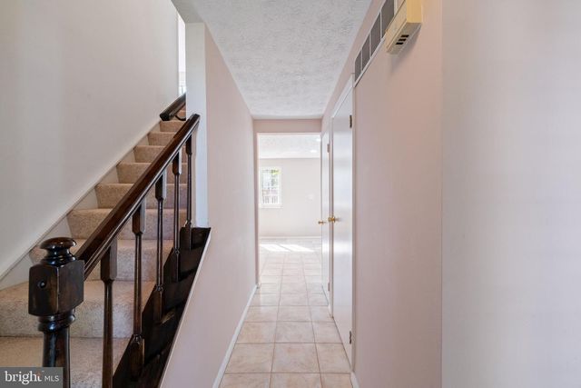 1103 BURWICK DR, Herndon, VA 20170