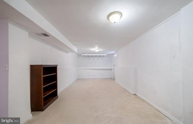 1103 BURWICK DR, Herndon, VA 20170