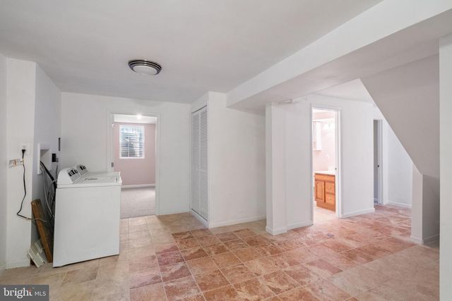 1103 BURWICK DR, Herndon, VA 20170
