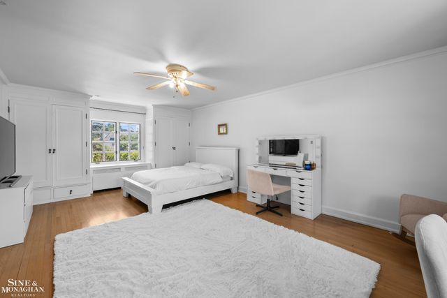 726 Westchester Road, Grosse Pointe Park, MI 48230