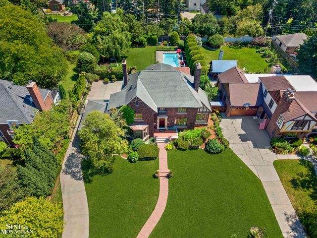 726 Westchester Road, Grosse Pointe Park, MI 48230