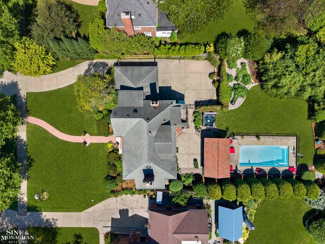 726 Westchester Road, Grosse Pointe Park, MI 48230