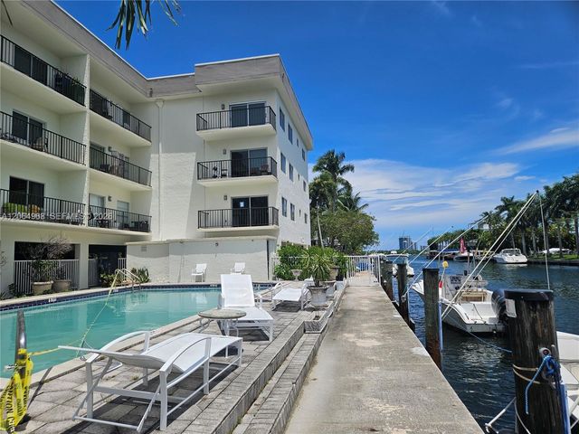 2620 NE 135th Street 426, North Miami, FL 33181