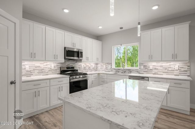 3060 W Wintergreen Drive, Wasilla, AK 99623