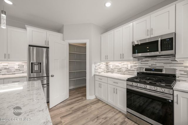 3060 W Wintergreen Drive, Wasilla, AK 99623