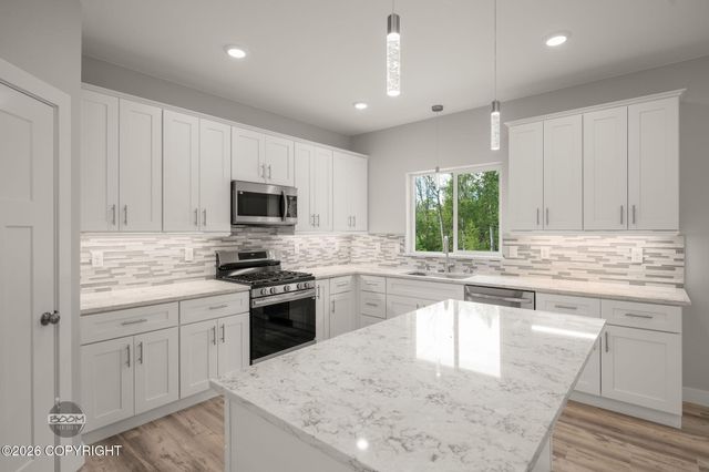 3060 W Wintergreen Drive, Wasilla, AK 99623