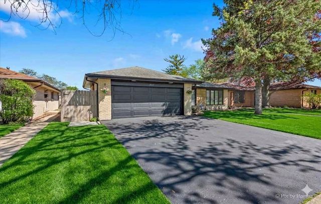 1535 Marshall Drive, Des Plaines, IL 60018