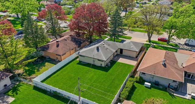 1535 Marshall Drive, Des Plaines, IL 60018