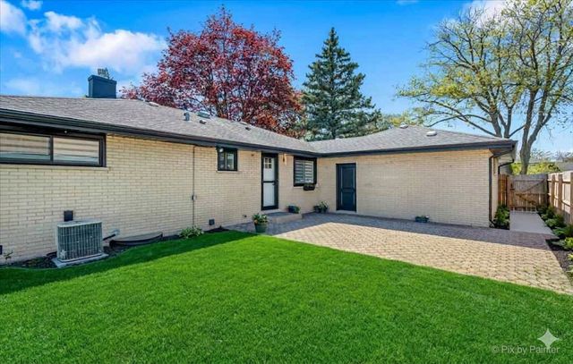 1535 Marshall Drive, Des Plaines, IL 60018