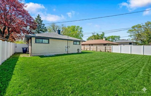 1535 Marshall Drive, Des Plaines, IL 60018