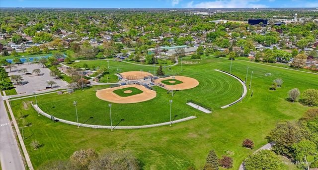 1535 Marshall Drive, Des Plaines, IL 60018