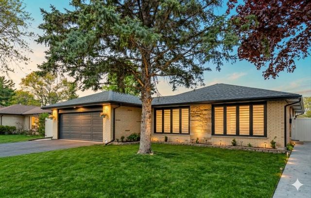 1535 Marshall Drive, Des Plaines, IL 60018