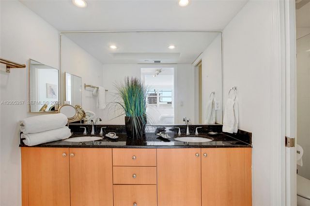 6917 Collins Ave 820, Miami Beach, FL 33141