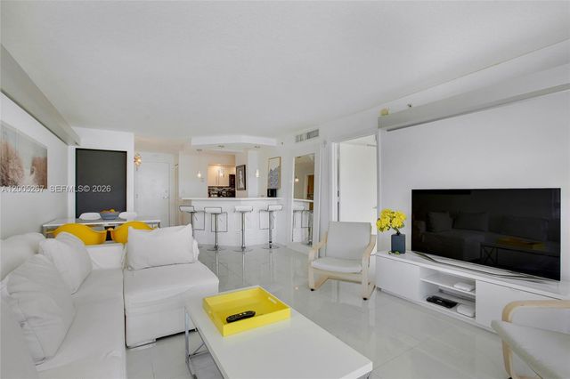 6917 Collins Ave 820, Miami Beach, FL 33141