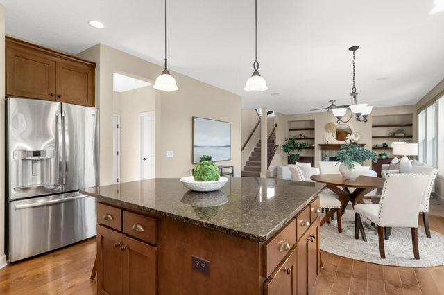 16615 52nd Avenue N, Plymouth, MN 55446
