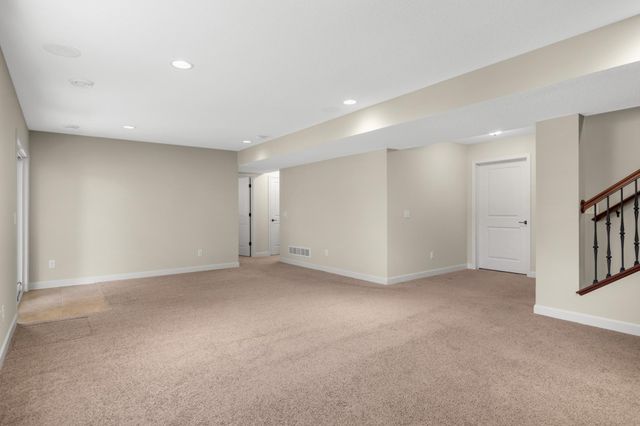 16615 52nd Avenue N, Plymouth, MN 55446
