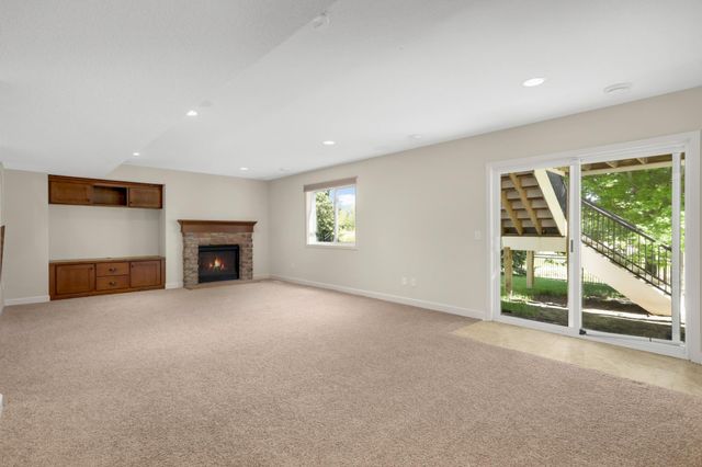 16615 52nd Avenue N, Plymouth, MN 55446