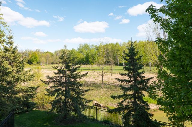 16615 52nd Avenue N, Plymouth, MN 55446