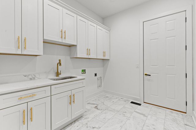 2624 Lucca Place, Lexington, KY 40509