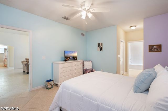 3720 52nd AVE NE, Naples, FL 34120