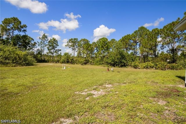 3720 52nd AVE NE, Naples, FL 34120