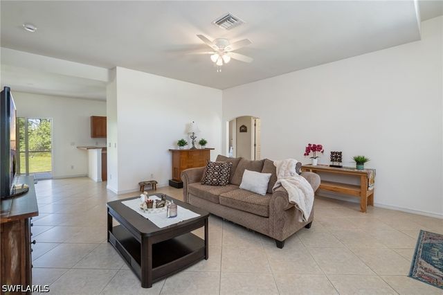 3720 52nd AVE NE, Naples, FL 34120