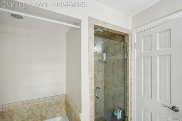 276 Lewiston Road, Grosse Pointe Farms, MI 48236