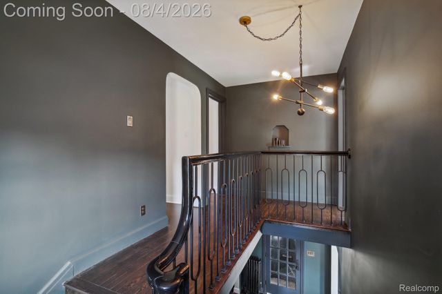 276 Lewiston Road, Grosse Pointe Farms, MI 48236