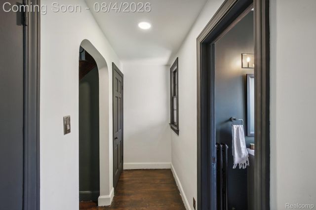 276 Lewiston Road, Grosse Pointe Farms, MI 48236