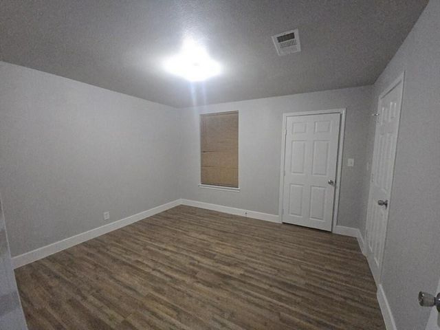 621 E 8th Street, Bonham, TX 75418
