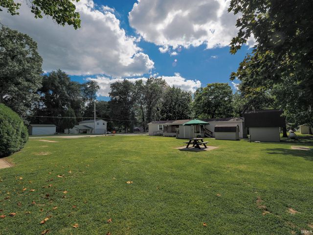 6805 E Palmer Drive, Monticello, IN 47960