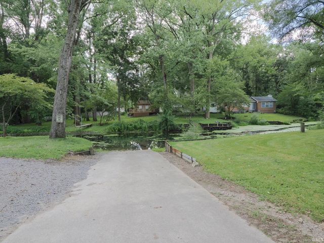 6805 E Palmer Drive, Monticello, IN 47960