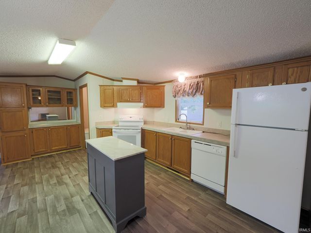 6805 E Palmer Drive, Monticello, IN 47960